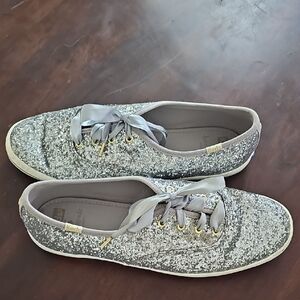 Kate Spade Silver Sparkley keds. Sz 10. Grwat Condition.
